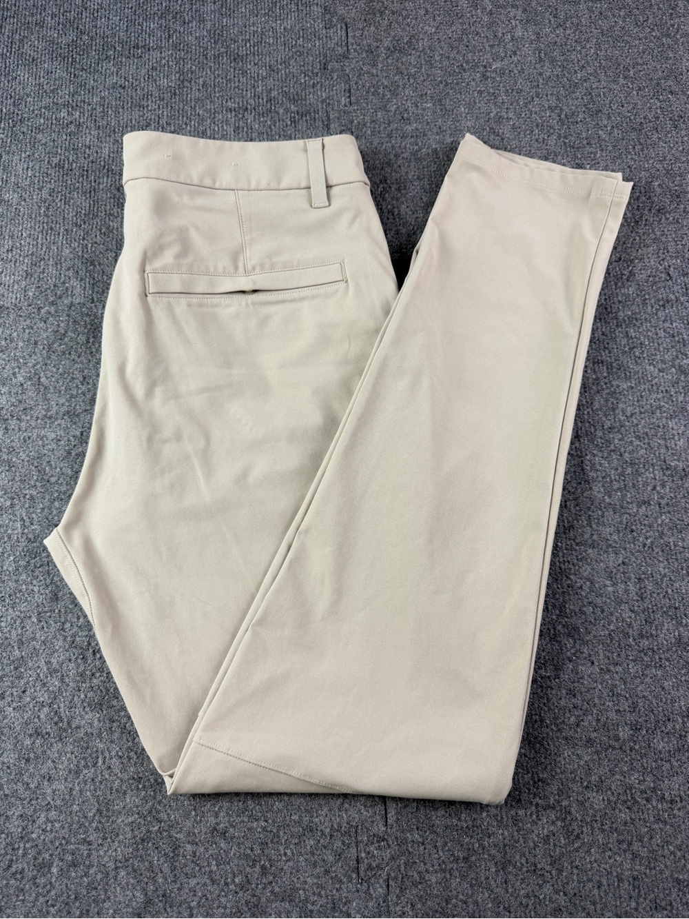 Lululemon Commission Slim Fit Warpstreme Mens Chino Pants Size 30x31 Sand